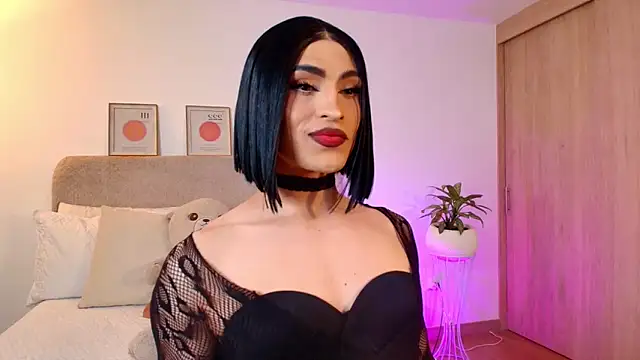 Snapshot of KarolPortellaa chatting on June 2026 12:08:01 AM KarolPortellaa online show from June 2026 12:08:01 AM