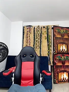 amelie rose   online show from March 2026 02:43:01 PM