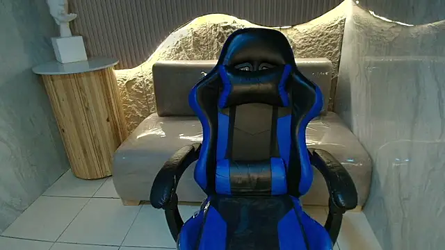 Naomi gold r online show from February 2026 03:31:02 PM