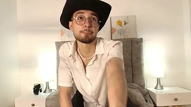 James Potter  online show from February 2026 09:18:01 PM