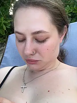 AsynaYuuki online show from February 2026 07:56:01 AM