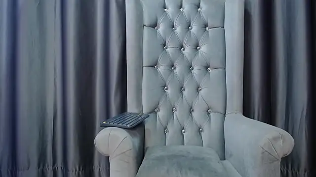 Snapshot of Ellie_Dollie chatting on July 2026 10:16:01 PM Ellie Dollie online show from July 2026 10:16:01 PM
