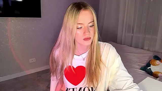 Between Eeys online show from March 2026 03:47:01 PM