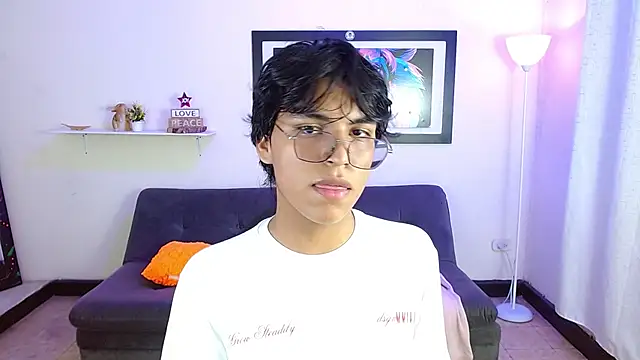 Maecum18 online show from February 2026 08:29:02 PM