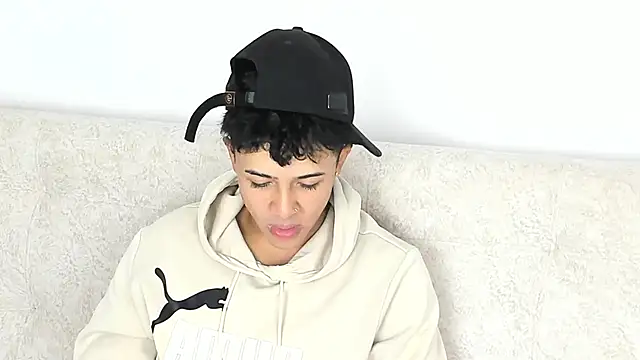 Snapshot of _Alex_Colton chatting on February 2026 10:24:01 PM Alex Colton online show from February 2026 10:24:01 PM