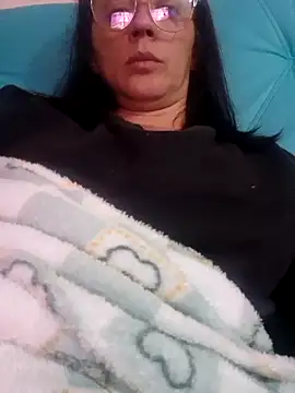 Renataalves online show from June 2026 12:22:02 AM