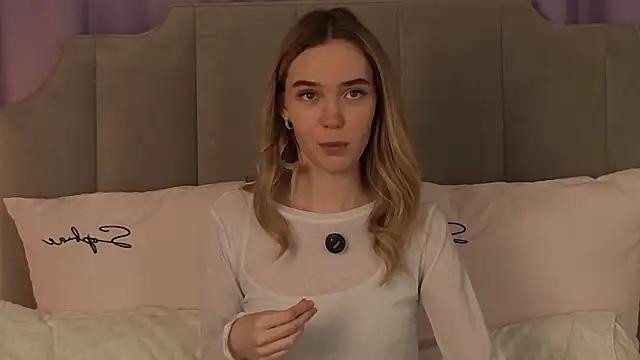 NikkiRyx online show from April 2026 07:58:02 PM