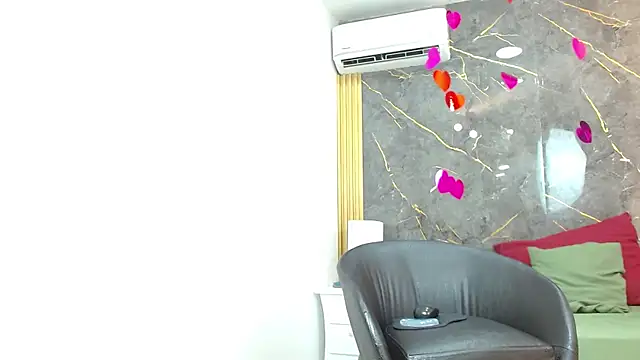 JORDAN MOOR online show from February 2026 07:43:01 PM