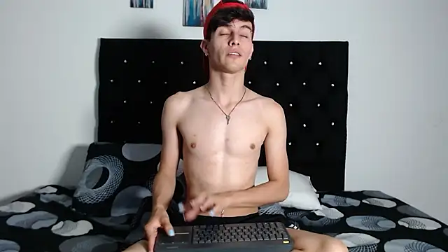 Snapshot of axxxel_twink chatting on February 2026 01:53:01 AM axxxel twink online show from February 2026 01:53:01 AM