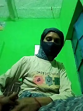 Snapshot of HOT-SEER3 chatting on February 2026 06:20:01 PM HOT-SEER3 online show from February 2026 06:20:01 PM