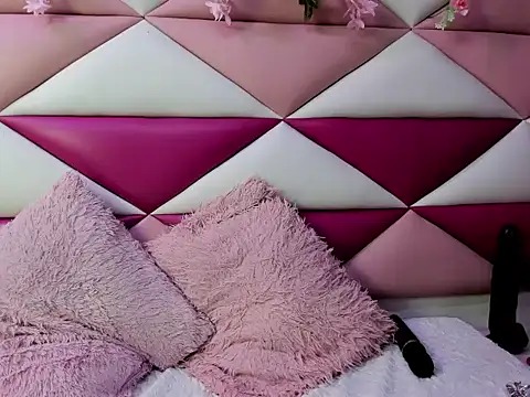 Snapshot of Luna_Staar69 chatting on February 2026 03:13:01 AM Luna Staar69 online show from February 2026 03:13:01 AM