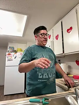 Snapshot of Skizm1986 chatting on February 2026 01:13:02 AM Skizm1986 online show from February 2026 01:13:02 AM