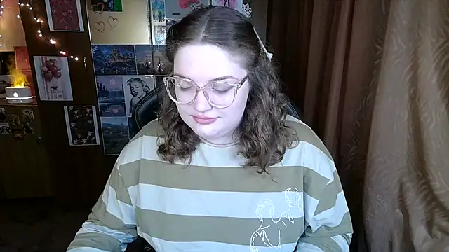 Snapshot of Teasing_Dora chatting on February 2026 09:32:02 PM Teasing Dora online show from February 2026 09:32:02 PM