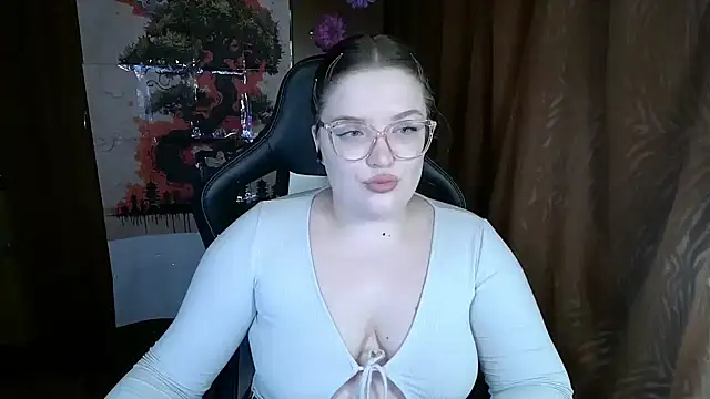 Snapshot of Teasing_Dora chatting on February 2026 08:19:02 PM Teasing Dora online show from February 2026 08:19:02 PM