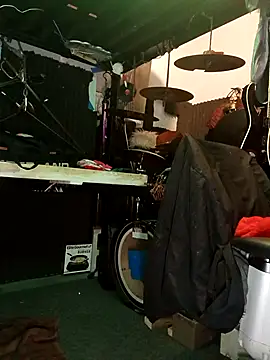 Snapshot of AllucyLu chatting on February 2026 11:09:02 AM AllucyLu online show from February 2026 11:09:02 AM