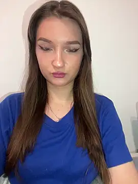 Green eyes lady online show from February 2026 12:56:01 PM