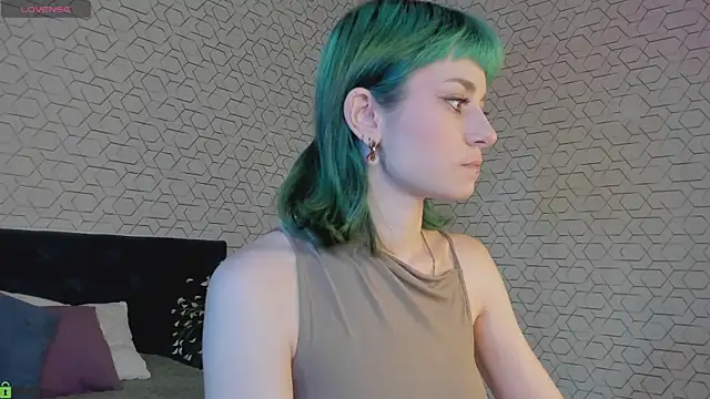 Scarle Whisper online show from April 2026 09:45:01 AM