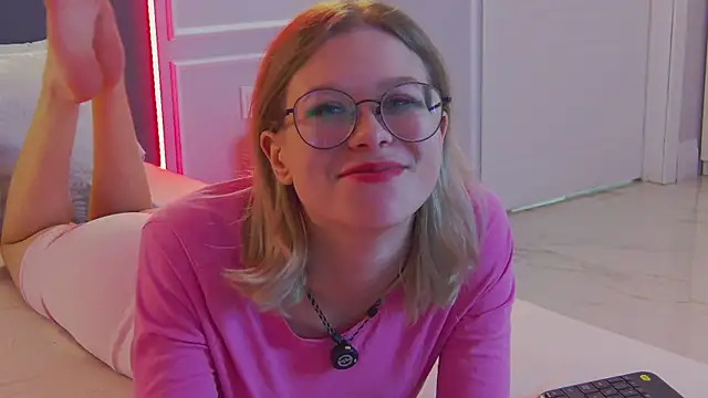 Snapshot of Ivy_Allen chatting on February 2026 05:38:02 PM Ivy Allen online show from February 2026 05:38:02 PM