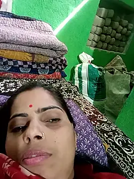 Snapshot of Priyakoli4568 chatting on May 2026 04:06:02 AM Priyakoli4568 online show from May 2026 04:06:02 AM