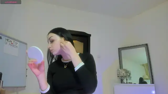 Peanaughty online show from March 2026 11:54:02 AM