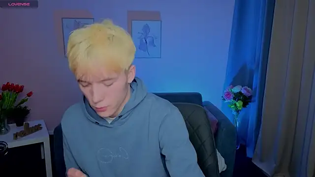 Snapshot of KevinParke chatting on February 2026 02:27:02 PM KevinParke online show from February 2026 02:27:02 PM