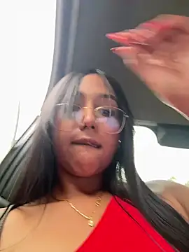 Lucianaaguzman online show from February 2026 08:16:01 PM