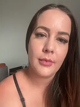 Snapshot of juliasanto chatting on February 2026 04:37:02 PM juliasanto online show from February 2026 04:37:02 PM