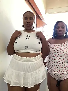 MeekyCurvyAss online show from May 2026 01:27:02 PM