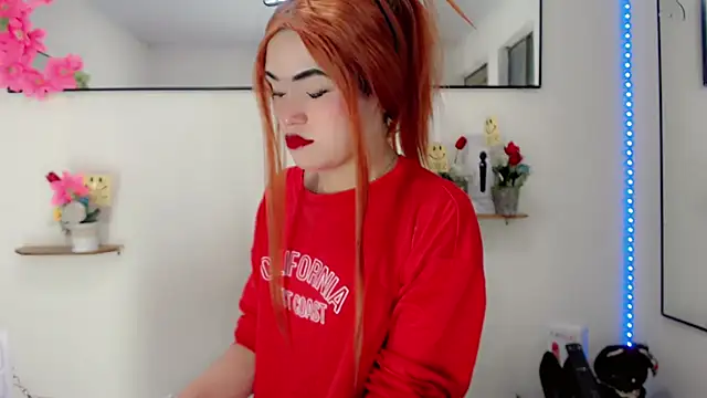 NathalialLooes online show from May 2026 05:31:02 PM