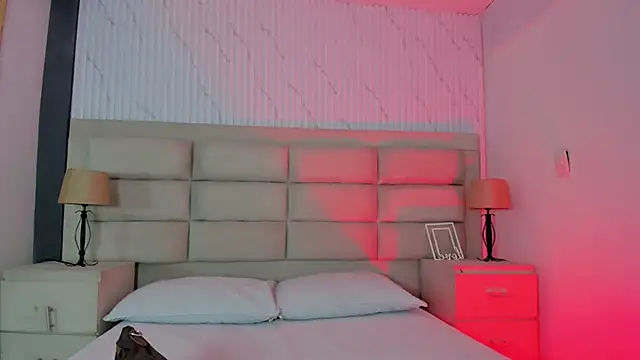 KarelyMitchel online show from February 2026 01:08:02 PM