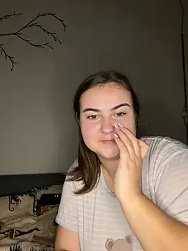 Snapshot of AlyaX_X chatting on February 2026 02:38:01 PM AlyaX X online show from February 2026 02:38:01 PM