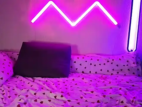 Snapshot of AlyaX_X chatting on February 2026 12:45:02 PM AlyaX X online show from February 2026 12:45:02 PM