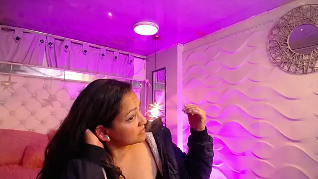 Rhachel evans online show from February 2026 06:59:02 AM