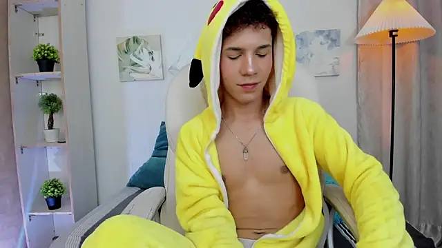 Snapshot of arlequiin_ chatting on February 2026 08:36:01 PM arlequiin online show from February 2026 08:36:01 PM