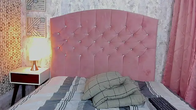 Snapshot of arlequiin_ chatting on February 2026 09:52:01 AM arlequiin online show from February 2026 09:52:01 AM