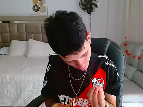 Snapshot of eroboyxox chatting on February 2026 08:16:01 PM eroboyxox online show from February 2026 08:16:01 PM