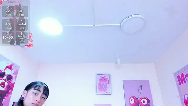 Snapshot of Maddie_Rosee chatting on February 2026 04:07:01 AM Maddie Rosee online show from February 2026 04:07:01 AM