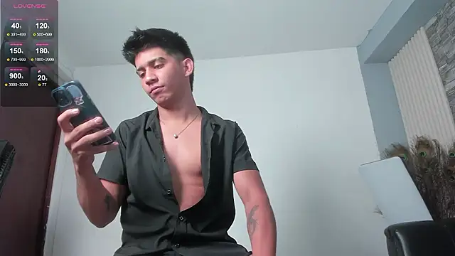 Snapshot of Thiago_Olsen chatting on February 2026 10:15:01 PM Thiago Olsen online show from February 2026 10:15:01 PM