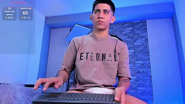 Snapshot of Thiago_Olsen chatting on February 2026 07:42:02 PM Thiago Olsen online show from February 2026 07:42:02 PM