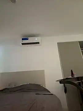 Snapshot of lolaaculaa chatting on February 2026 03:29:02 PM lolaaculaa online show from February 2026 03:29:02 PM