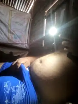 Snapshot of fcenteno124 chatting on April 2026 03:51:01 PM fcenteno124 online show from April 2026 03:51:01 PM