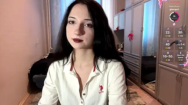 UrBabeLuna online show from March 2026 12:51:02 PM