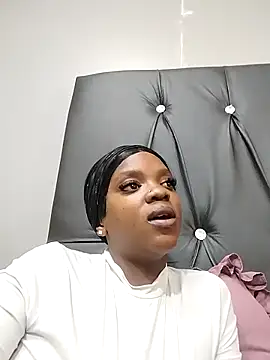 FlameZee online show from February 2026 10:33:02 AM