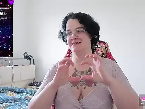 Snapshot of lunatigre4 chatting on February 2026 03:10:01 PM lunatigre4 online show from February 2026 03:10:01 PM