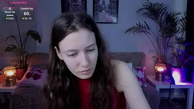 Snapshot of VioletaBloom chatting on February 2026 07:16:02 AM VioletaBloom online show from February 2026 07:16:02 AM