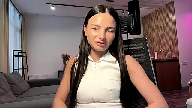 JackiHemrick online show from February 2026 12:24:01 PM