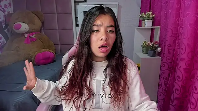 Snapshot of liany_taylor chatting on February 2026 11:34:02 PM liany taylor online show from February 2026 11:34:02 PM