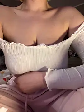 Best-B00bs online show from March 2025 09:18:02 PM