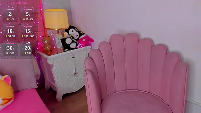 dolly kitter online show from April 2026 12:31:01 PM