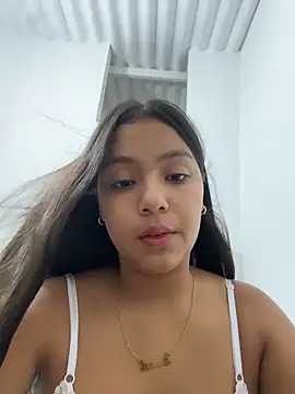Snapshot of Baby_morena12 chatting on April 2026 02:07:02 AM Baby morena12 online show from April 2026 02:07:02 AM